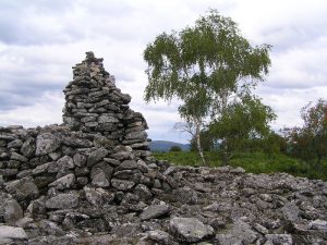 Tumulus de pierres